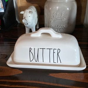 Rae Dunn butter dish